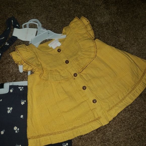Shabby Chic Baby Girl Top & Legging - Picture 2 of 5
